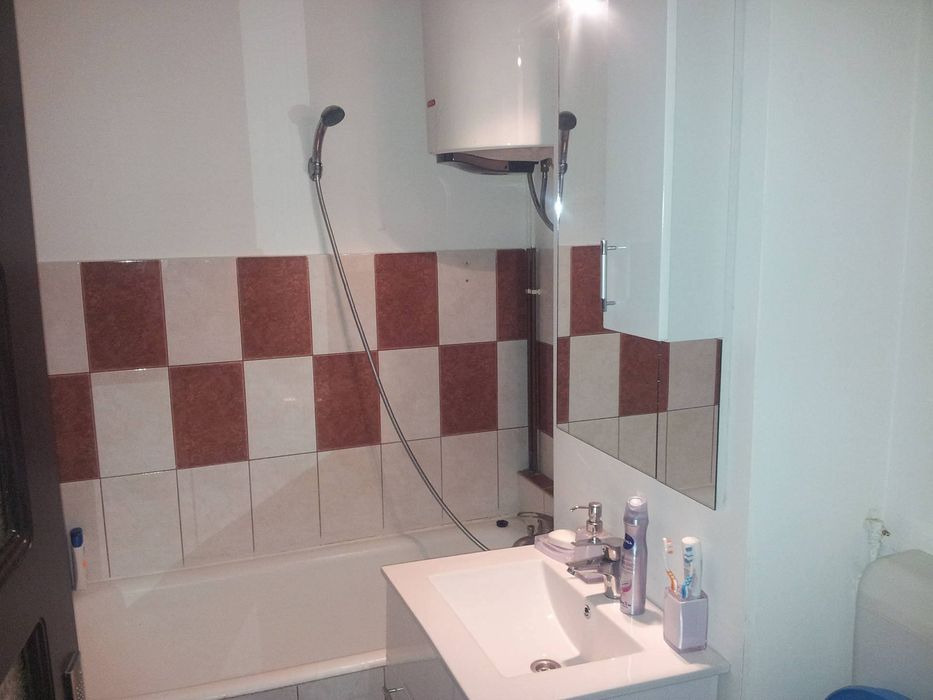 Garsonieră de închiriat !