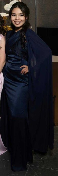 Элегантное вечернее платье