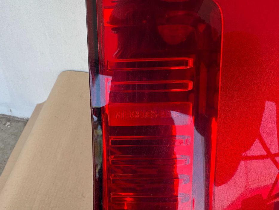 Stop stanga Mercedes Sprinter dupa 2018 original cod A9108200000