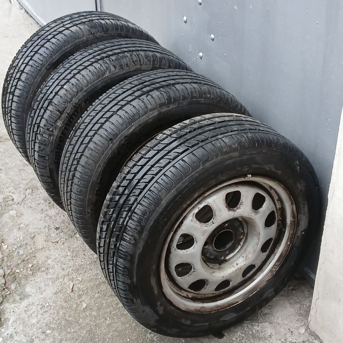 Нови гуми 185/60/14 с джанти Гаранция