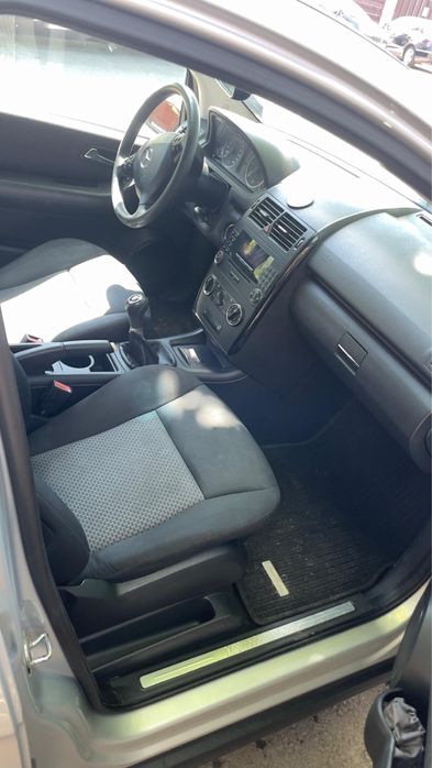 Mercedes benz A180
