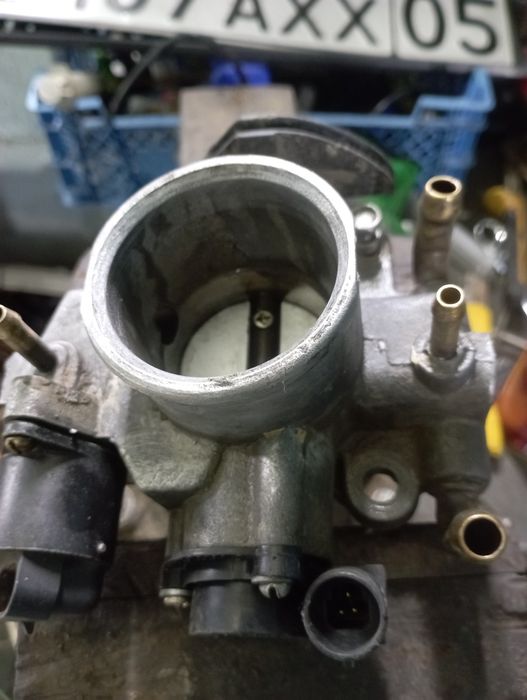 Дроселнизаслонка ваз 2114