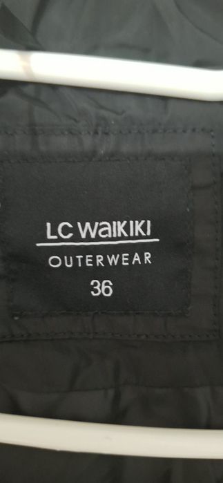 Geaca neagra lunga marimea 36/38
