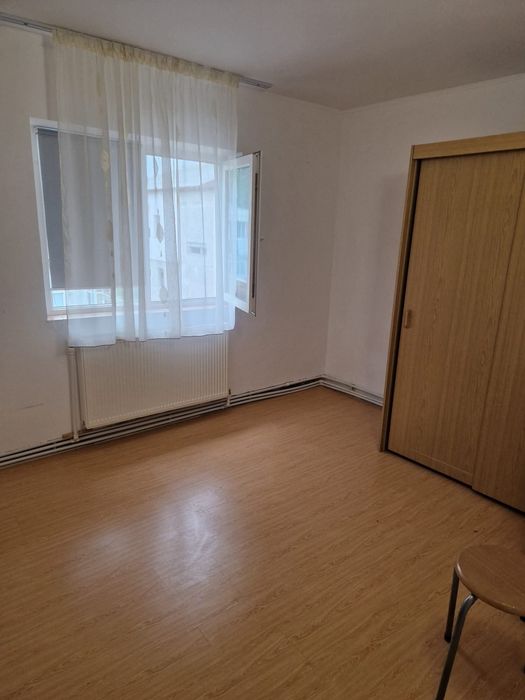 Apartament cu 2 camere de vânzare