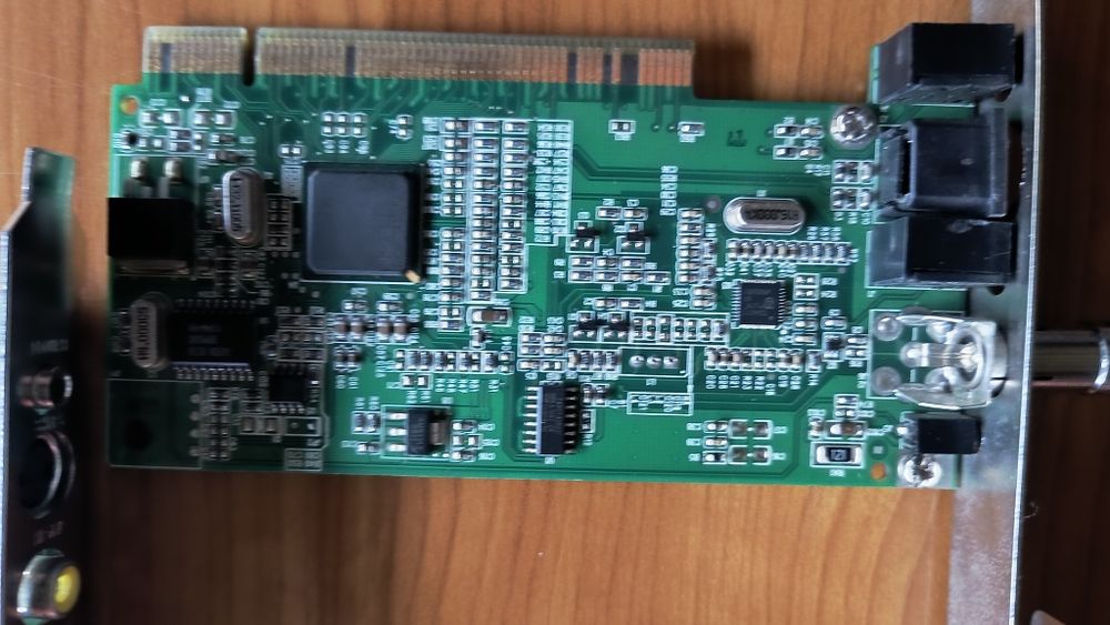 Set 3 tv tunere , tv capture Avermedia și Kworld