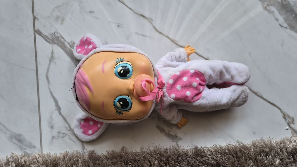 Продавам кукли и край бейби