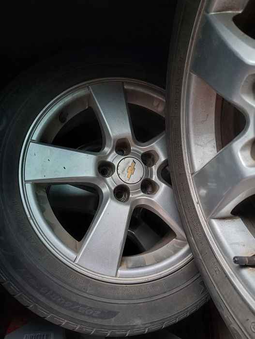 Chevrolet Cruze  1.6 benzina cu sistem multimedia