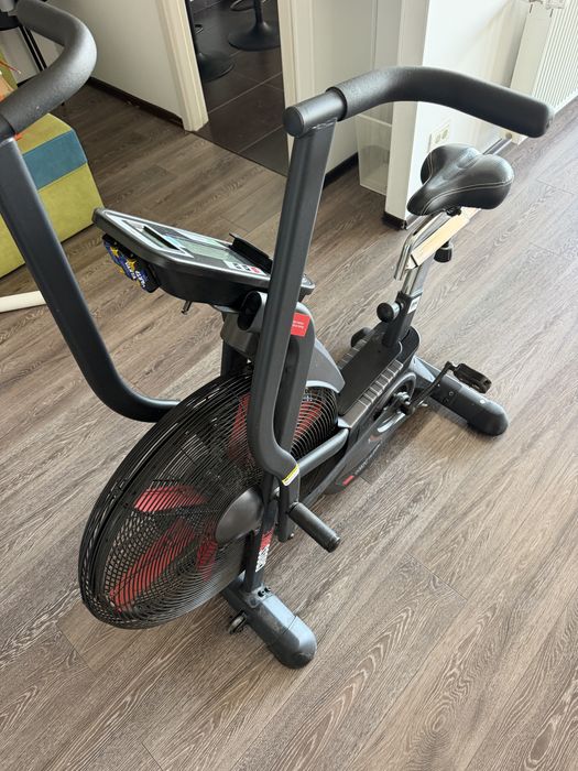 Bicicleta Fitness Air HMS cu rezistenta pe aer
