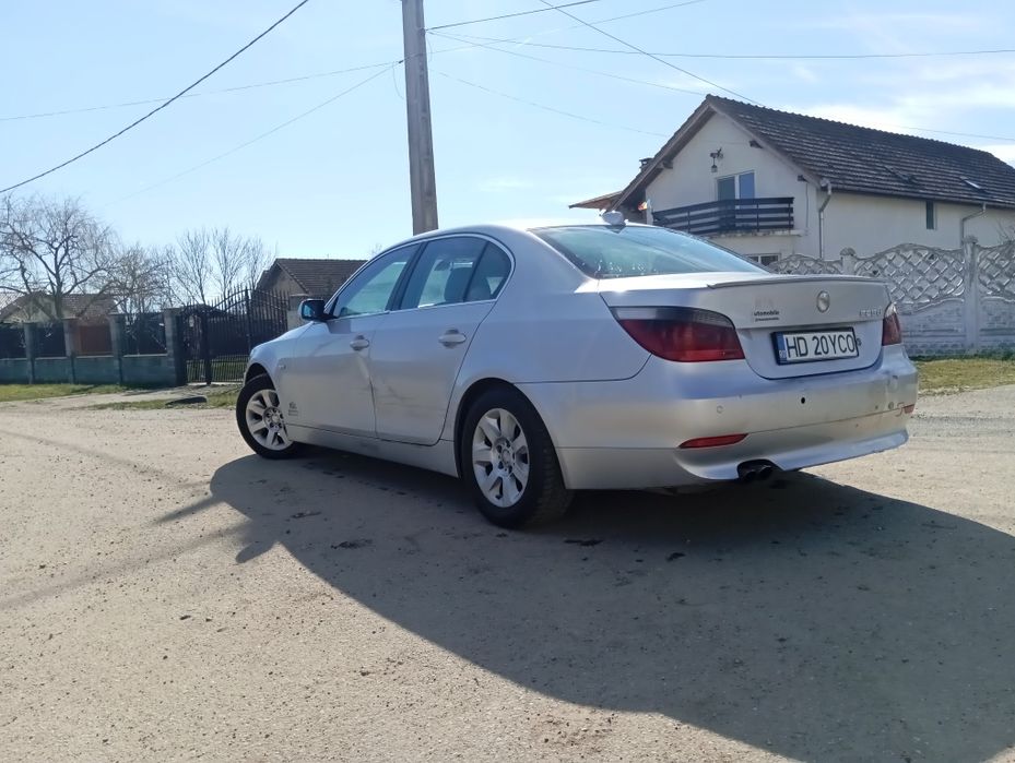 Vând urgent BMW 525 E60