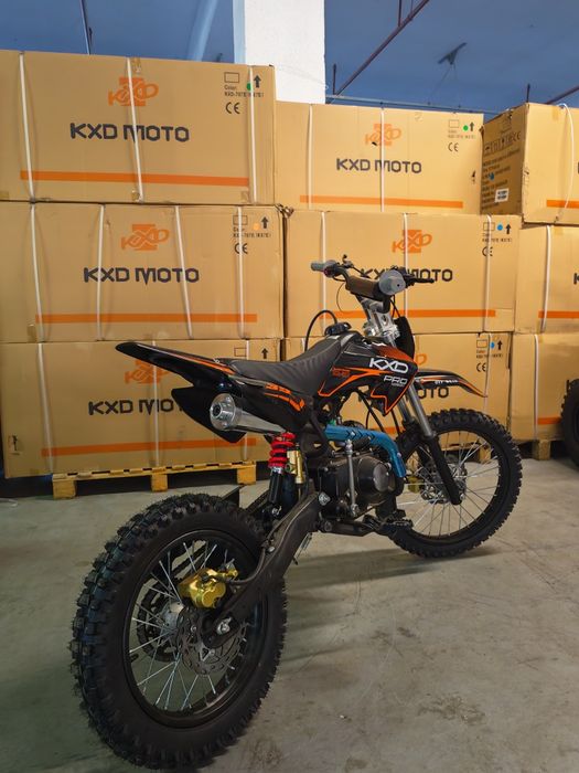 Cross Bike Dirtbike125 CC KXD manual 4 trepte roti 17”14″  nou cu garantie si livrare in toata tara