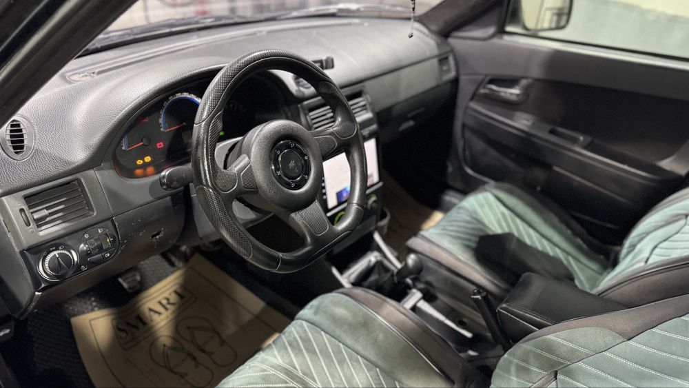 Продам приору 2008год хэтчбек