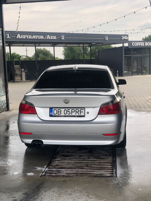 BMW 520i, e60  c