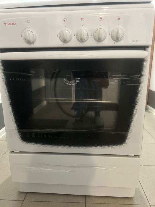 Продам газ плиту