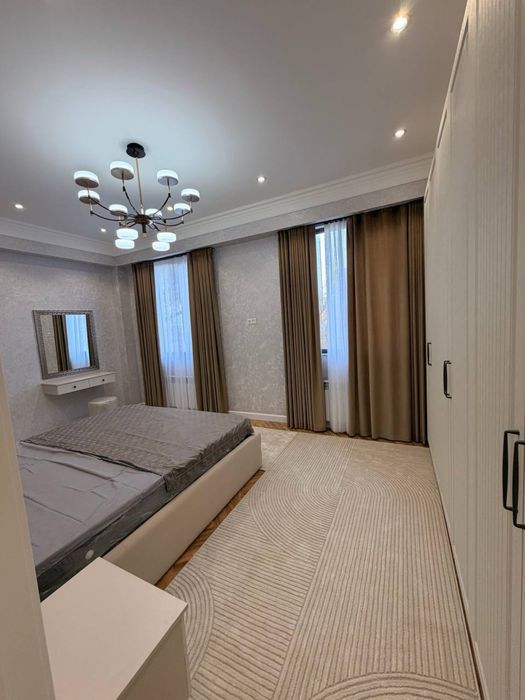 Срочно! ПРОДАЁТСЯ 3/3/8 квартира в ЖК «Феличита» Яккасарайский район