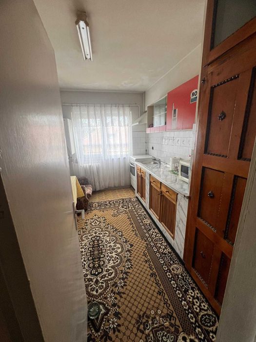 Apartament 4 camere Drăgășani