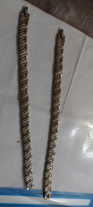 Браслеты магнитные 2 шт помогает от артериального давления помогаеь