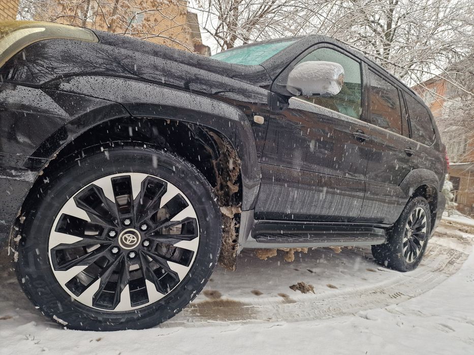Продаётся Тайота прадо 120 land cruiser prado обьем 4 литр