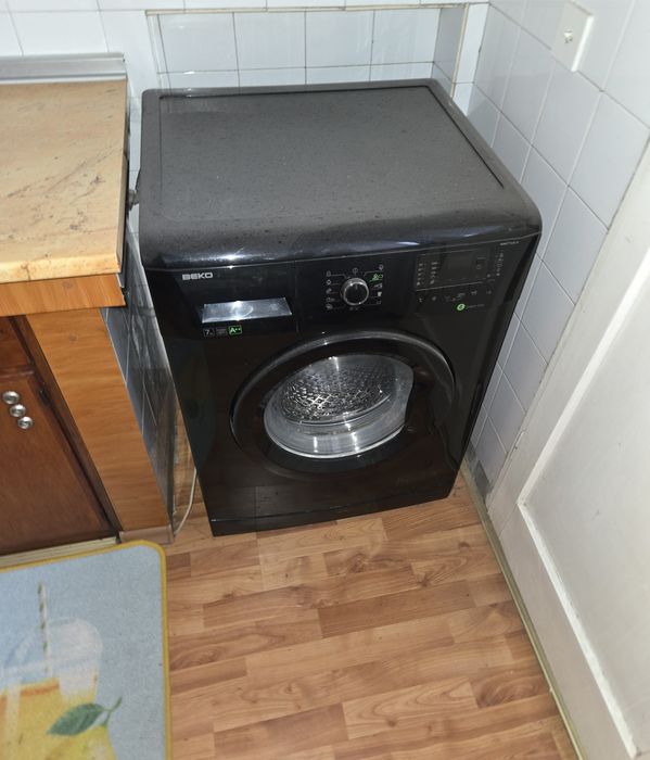 Мебели диван маса гардероб шкаф легло климатик