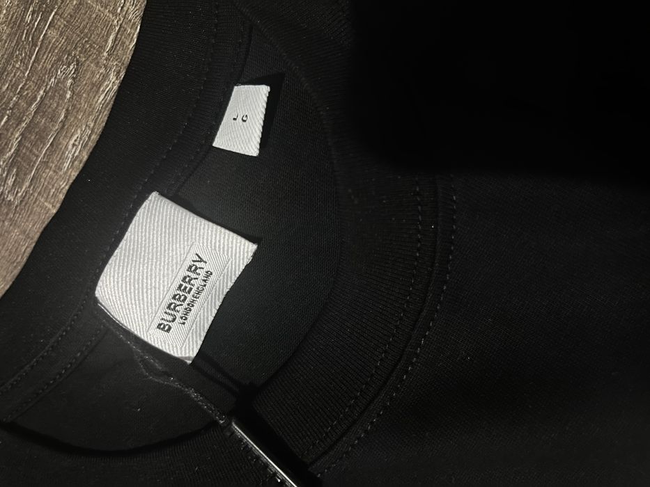 tricou burberry marimea L