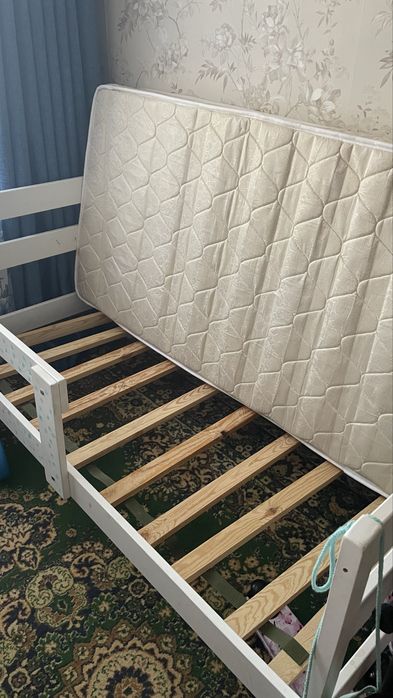 Продам детскую кровать
