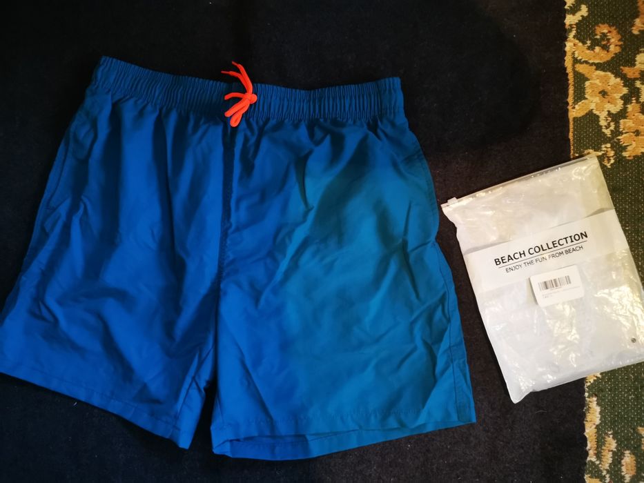 Pantaloni scurti baie
