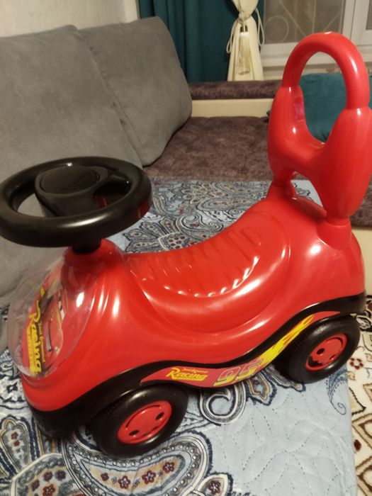 Машинка для ребенка