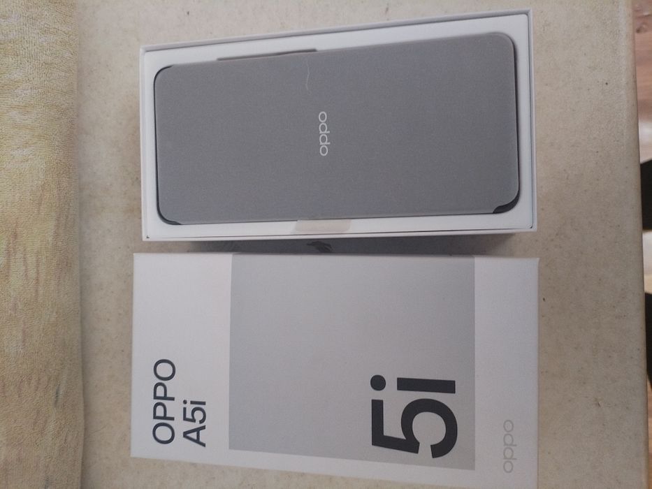 Продам новый телефон