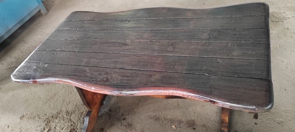 Стол и скамья для дома