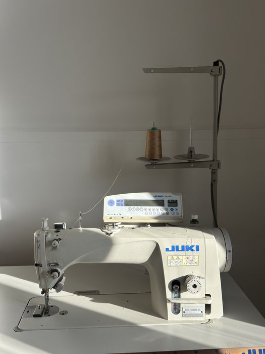 Vand masina de cusut liniara