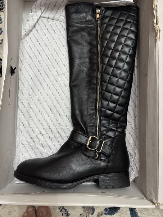 Женские демисезонные  сапожки из натуральной кожи