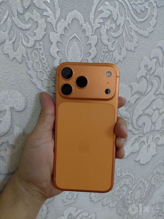 iPhone 17 pro MAX ORANGE(256) sim+eSim