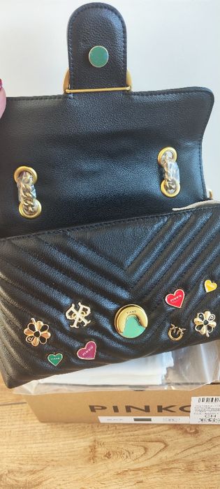 Нова чанта Pinko естествена кожа