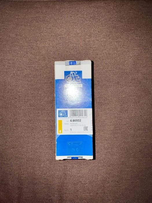 Продавам малко части за мерцедес цлк w 208: