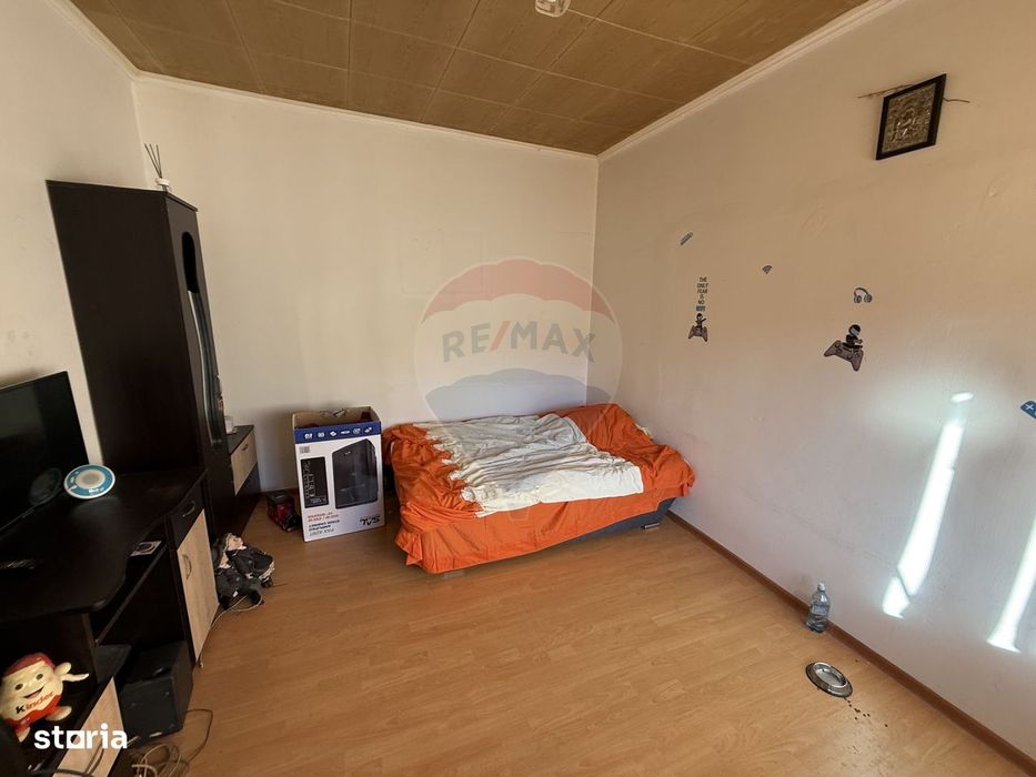 Casa de vânzare in centrul orașului Câmpulung la preț de apartament