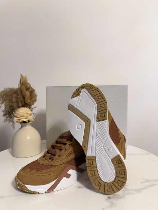 Adidasi Fendi Flow Low Top Maro