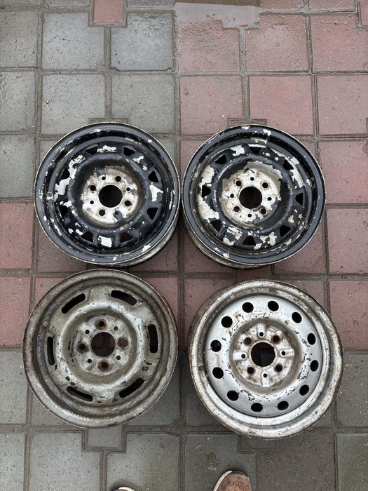 Продам железные диски р13