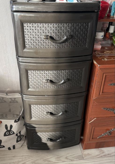 Продам пластиковый камод