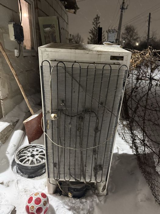 Продам холодильник