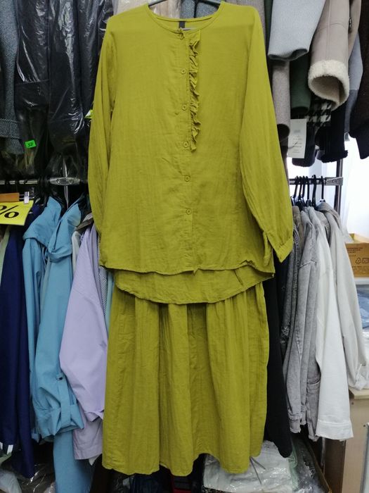 Продам костюм летний