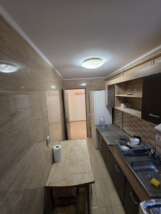 Vând apartament 2 camere semidecomandat etaj 1