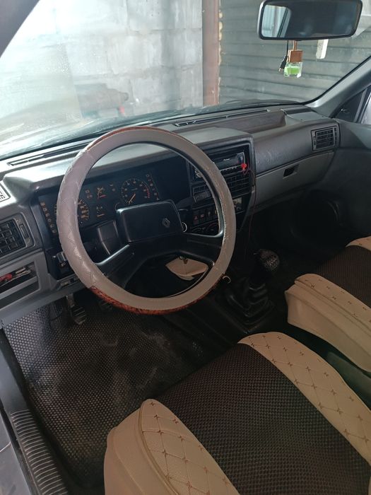 Продам рено19  Купе