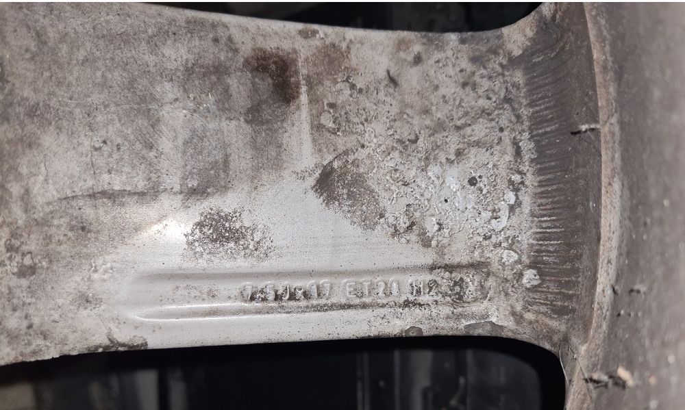 Оригинална джанта с гума за AUDI A3 A5 A6 17 ЦОЛА 5x112 патерица