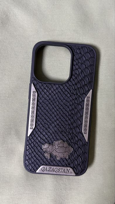 Чехлы на Iphone 15 Pro
