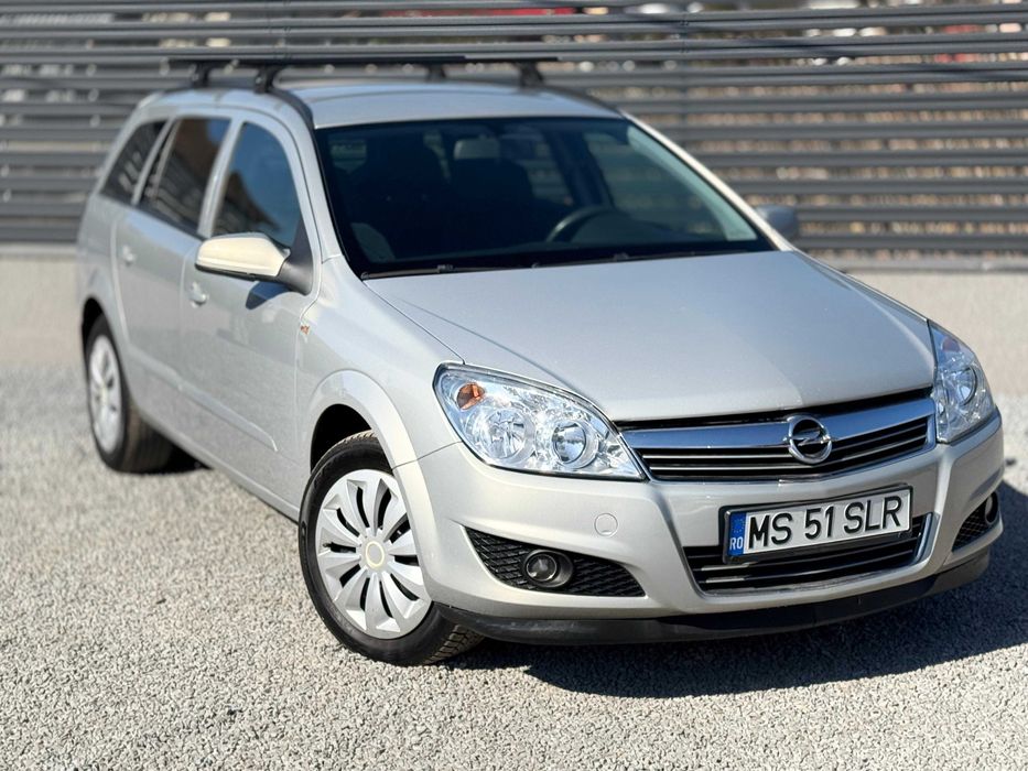 Opel Astra Station Wagon Sport – 1.6 Benzină – Doar 98.000 km