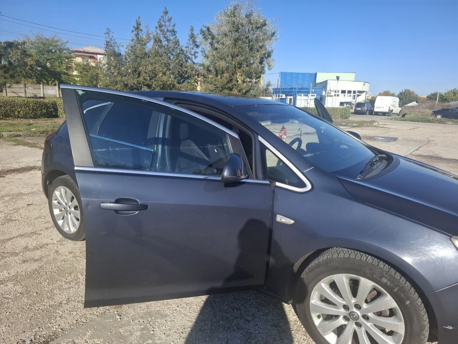 OPEL Astra 2011 — imagine 5