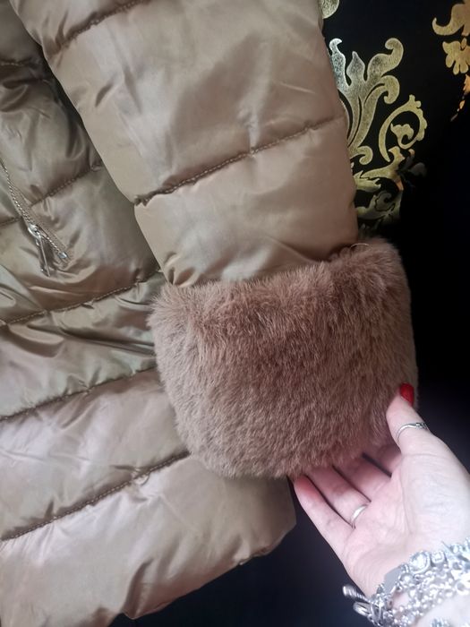 Geaca lunga cu blanita