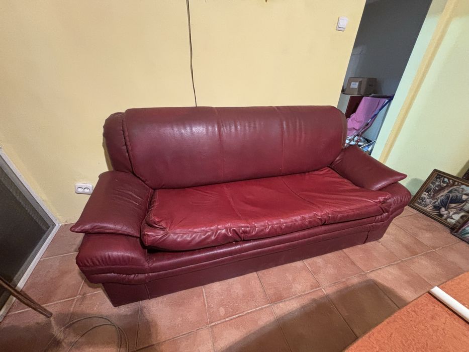 Vand Canapea 3 locuri piele ecologică vișinie/ Brancoveanu Sector 4