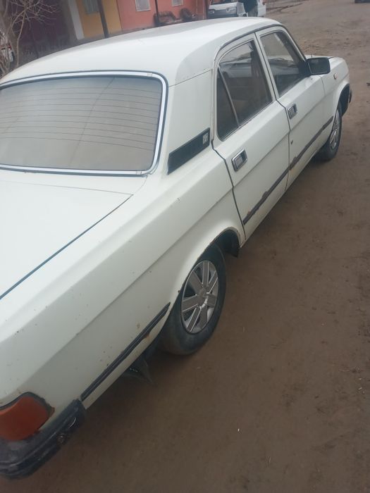 Газ 31029 сотилади