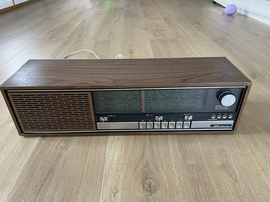 Radio Loewe Opta R144 Sensotronic