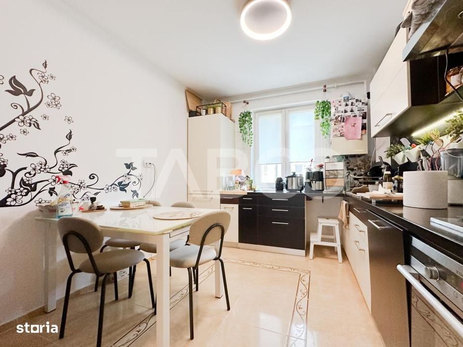 Apartament cu 3 camere de vanzare 113 mp garaj boxa Andrei Muresanu